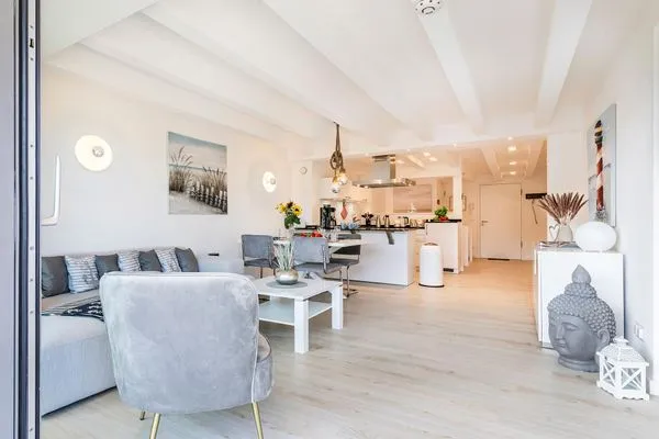 offener Wohn- und Kochbereich.  FeWo Kapitänskajüte in PRORA - 8.33