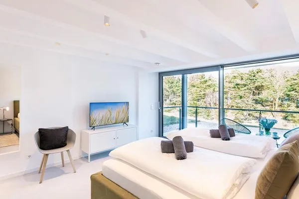 Schlafzimmer 1: Boxspringbett (180x200)  FeWo Strandhafer in PRORA - 4.33