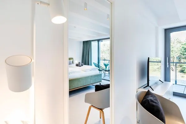 Schlafzimmer 2: Boxspringbett (160x200)  FeWo Strandhafer in PRORA - 4.33