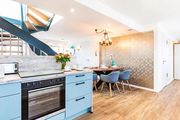 Vollausgestattete Küche  FeWo Meeresrauschen Dachterrasse in PRORA - 4.51