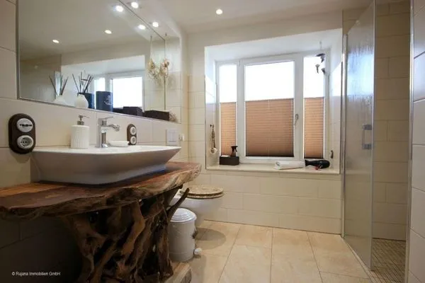 Badezimmer  FeWo Njoerd in PRORA - 5.35