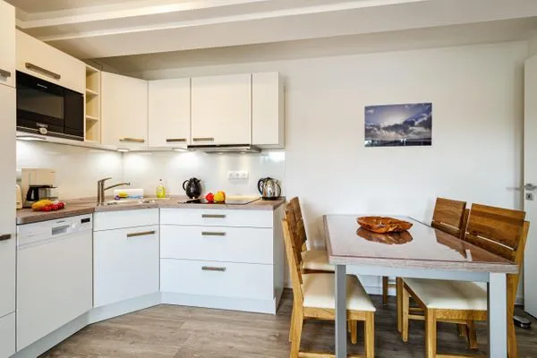 Vollausgestattete offene Küche  FeWo Ostwind in PRORA - 5.43