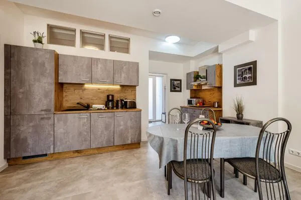 Vollausgestattete Küche:  FeWo Proras Strandhaus in PRORA - 9.03