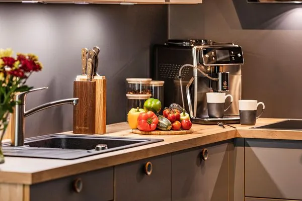 Vollausgestattete Küche: Kaffeemaschine  FeWo strandoffice in PRORA - 8.06