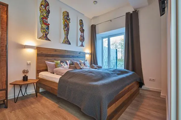 - Schlafzimmer 1: 1 Doppelbett (180 x 200), TV  FeWo Seemannsgarn in PRORA - 7.04