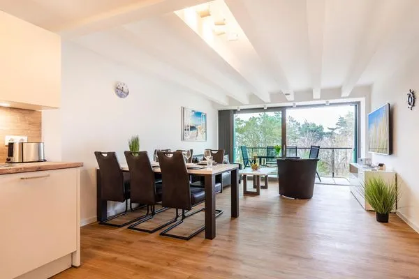 Offener Wohn- und Kochbereich  FeWo Dünenheide 3.3 in PRORA - 7.33