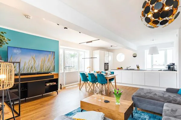 Wohnzimmer: Schlafsofa, TV  FeWo Baltic Sunset in PRORA - 3.34