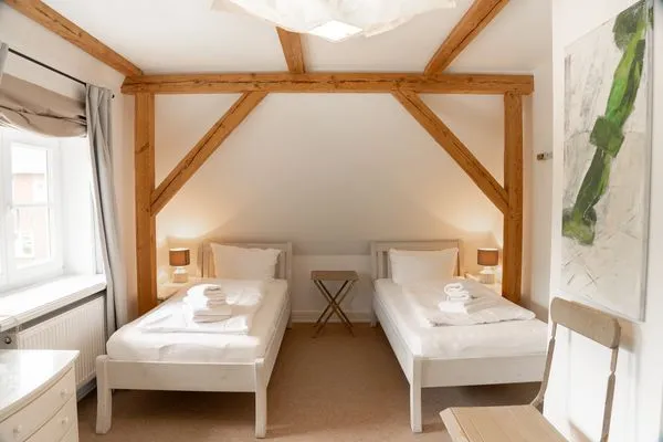 Schlafzimmer2 OG  Alte Wache Komplett