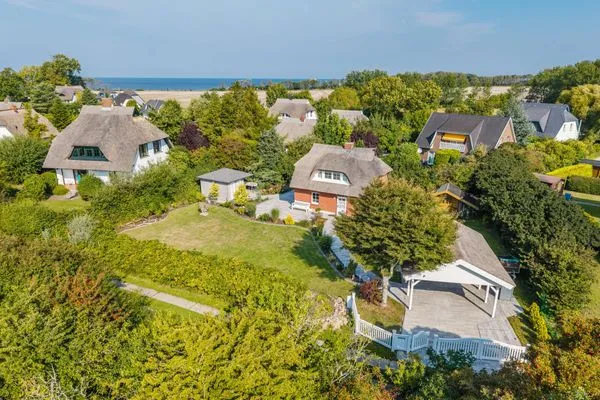 Vogelperspektive  An der Schlehe