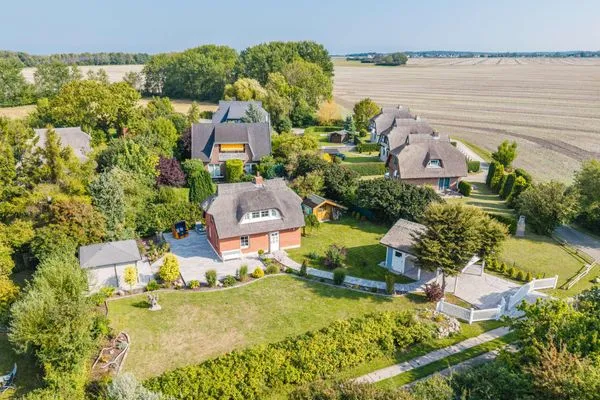 Vogelperspektive  An der Schlehe