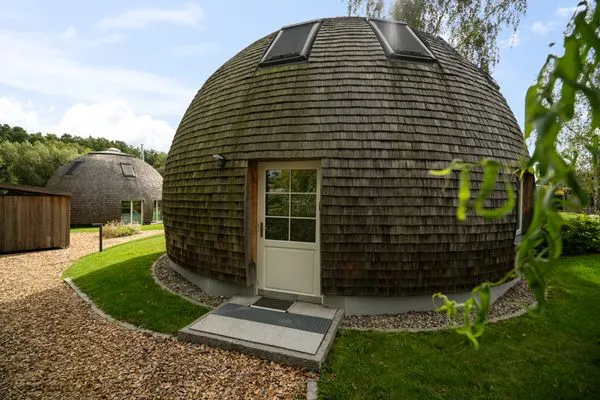 Ferienhaus Kia - Kugelhaus am Tollensesee - Hauseingang  Kia