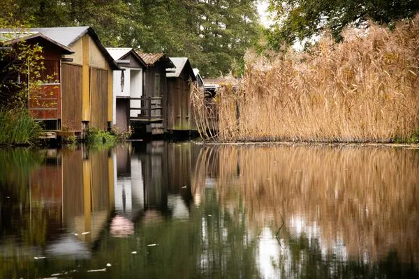Ferienhaus Kugellager - Kugelhaus am Tollensesee - mit direktem Seezugang per Kanal  Kugellager