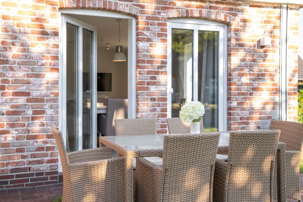  Haus Friesentraum Garding - Gartentisch