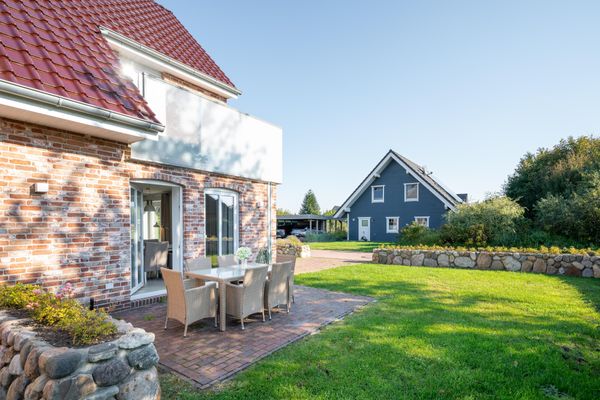  Haus Friesentraum Garding - Gartenmöbel