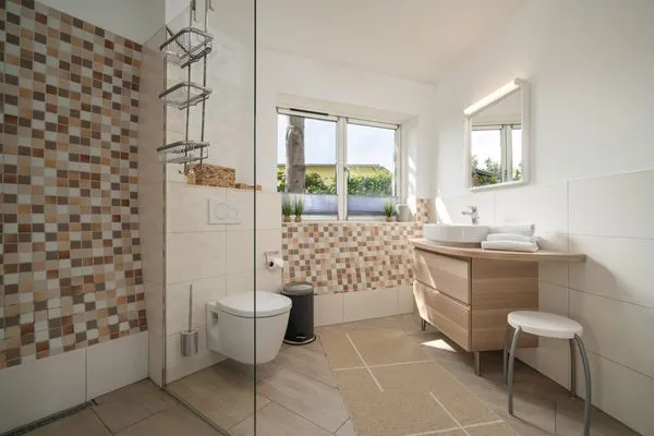 Ferienhaus Phoebe - Kugelhaus am Tollensesee - offenes Tageslichtbad  Phoebe