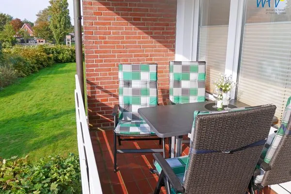 Balkon Blick-ins-Grüne Ferienhaus Greune-Stee 87 Ferienwohnung Uttiet bi de Düün