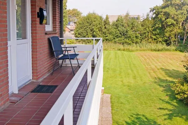 Laubengang Ostseite Ferienhaus Greune-Stee 87 Ferienwohnung Uttiet bi de Düün