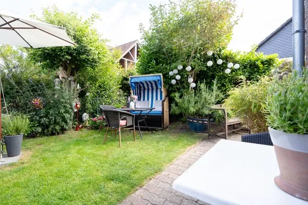 Garten  (HER16d) Ferienwohnung "Ankes Gästehaus 2" F***