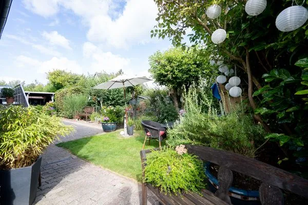 Garten  (HER16d) Ferienwohnung "Ankes Gästehaus 2" F***