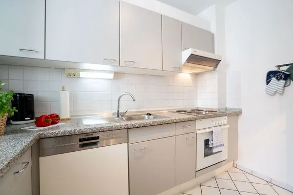 Küche / Küchenzeile  (Ost11a) "Ferienwohnung Strandnah"