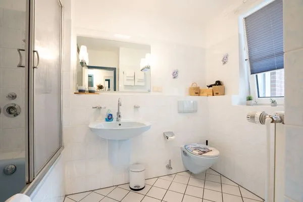 Badezimmer  (Ost11a) "Ferienwohnung Strandnah"