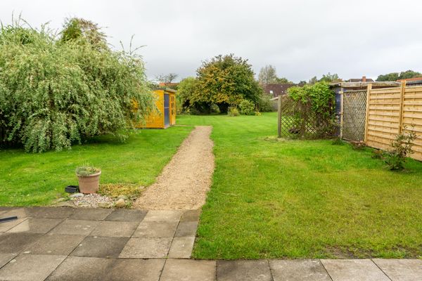  Ferienhaus Heimathafen Tönning - Garten