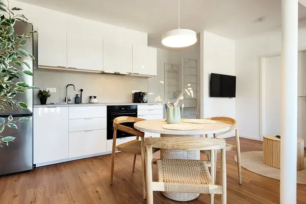 Sitz- und Essbereich  Gemütliche Ferienwohnung mit Meerblick und Terrasse - Nur 50 Meter zum Strand inkl. Parkplatz und Fahrradunterstellplatz