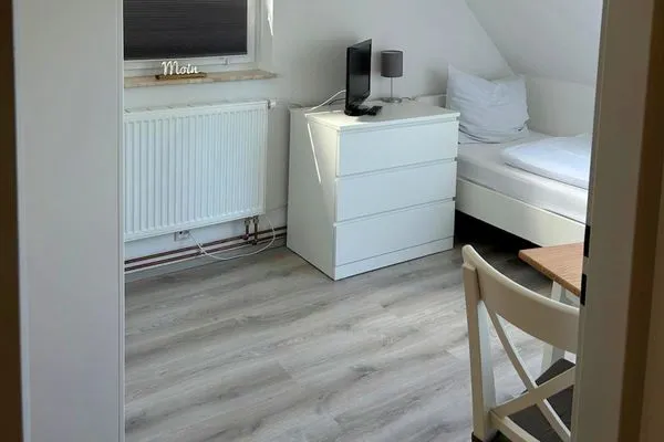Blick ins Schlafzimmer mit Einzelbetten Am Deich Am Deich Haus 18