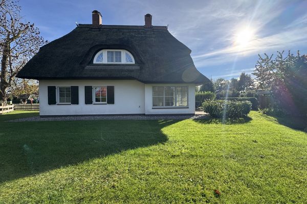 Ferienhaus Chausseestraße App.01 Erholungsort Born - 