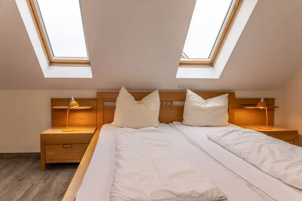  Deichstraße 14e-i 50101 Sonnenwind 1