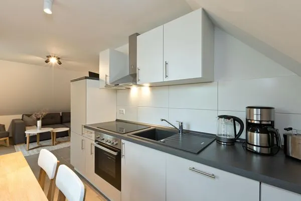 unter den Kiefern 109 OG-4  unter den Kiefern 109 OG