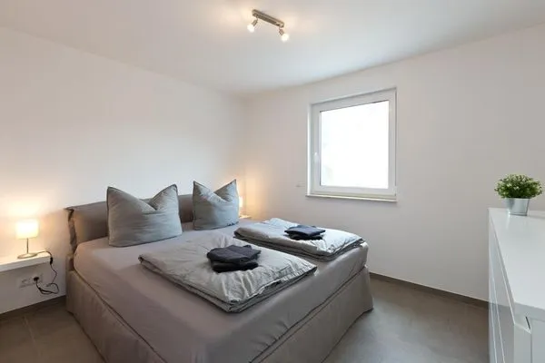 unter den Kiefern 93 EG-9  unter den Kiefern 93 EG