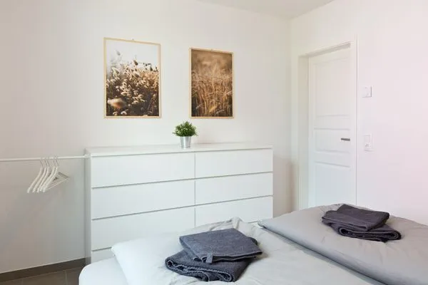 unter den Kiefern 93 EG-10  unter den Kiefern 93 EG