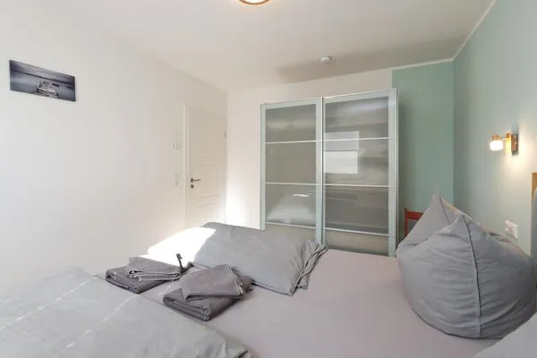 Girlitz Nest-4  Girlitz Nest