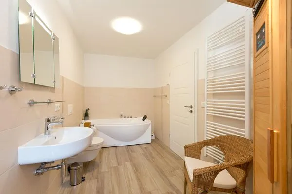 Girlitz Nest-9  Girlitz Nest