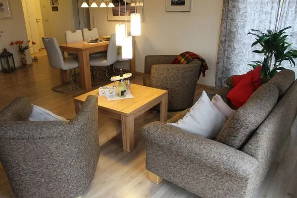 Villa Royal Whg. 1-2  Villa Royal Whg. 1