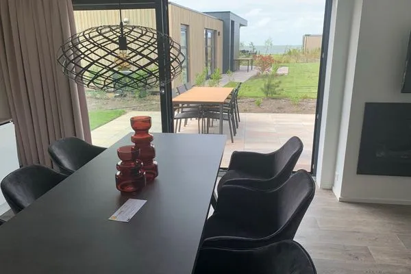  Enkhuizer Strand Cube Elite Paradiso mit Zaun Haus Nr. 211