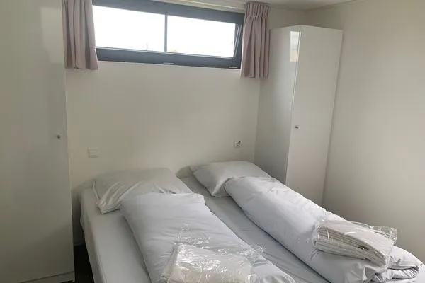  Enkhuizer Strand Cube Elite Paradiso mit Zaun Haus Nr. 211