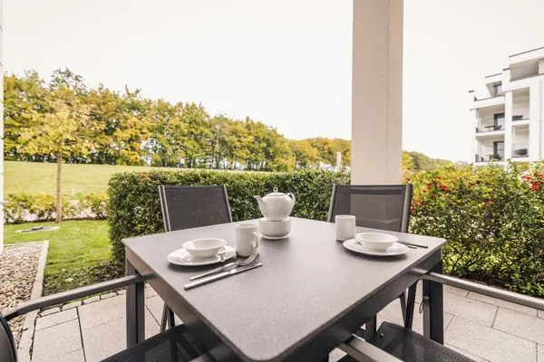 Terrasse mit Blick zum Deich Logierhaus Friedrich WE 2 - "Strandrose"