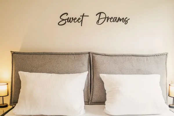 Doppelbett Logierhaus Friedrich WE 2 - "Strandrose"