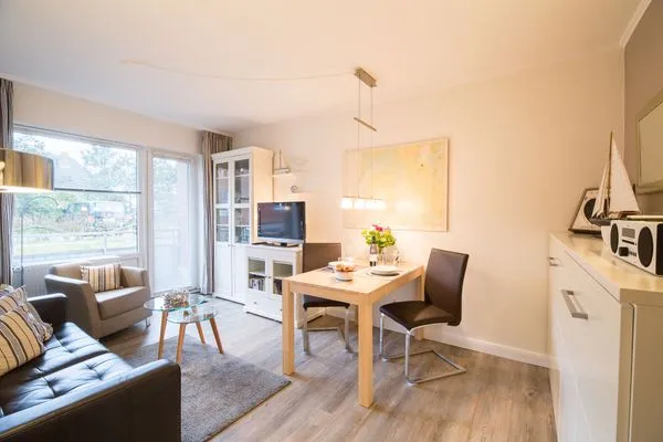 Wohnzimmer Haus Seeadler Ferienwohnung Strandflieder