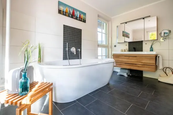 Badezimmer  Ferienhaus Haubenlerche 53 - Boddenglück