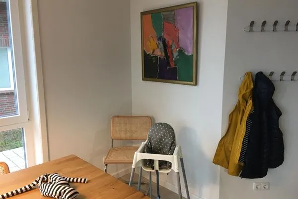 Kinderhochstuhl in der Ferienwohnung Weiße Düne 9 | Gen Norden in Wittdün auf Amrum Haus *Weiße Düne* Ferienwohnung *Weiße Düne 9 / Gen Norden*