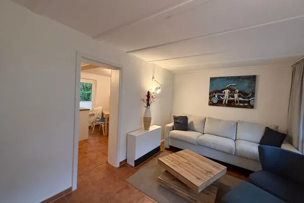   Inselglück unter Reet 100 m zum Strand (Haus 1)