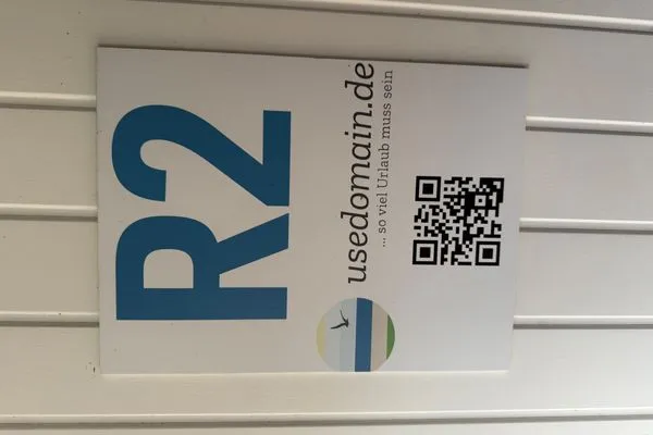   Inselglück unter Reet 100 m zum Strand (Haus 2)