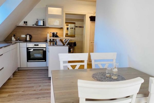 Essbereich mit Küche