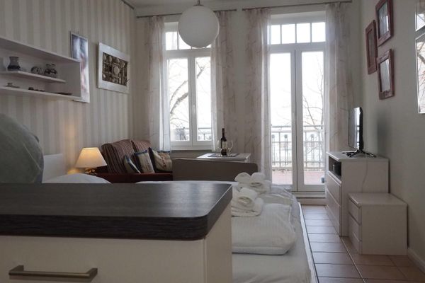 Blick in den Wohn-Schlafraum