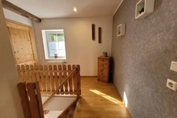   geraümige Wohnung im Grünen