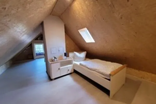   geraümige Wohnung im Grünen