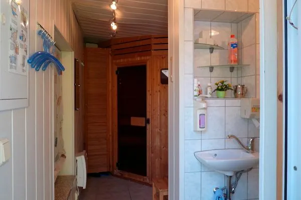   FeWo Malchower See mit Pool